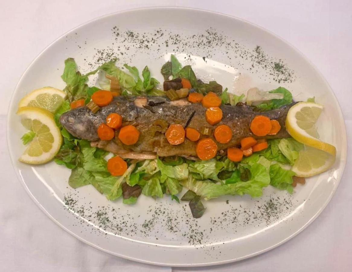 Ristorante Della Stazione Hotel Tegna ภายนอก รูปภาพ
