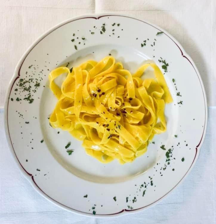 Ristorante Della Stazione Hotel Tegna ภายนอก รูปภาพ